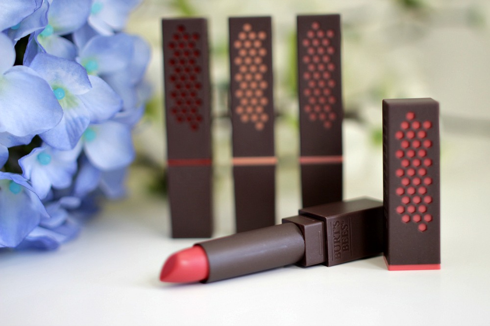 Burt's Bees – Lipstik Alami 100% untuk Bibir Lembap