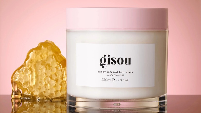 Gisou Honey Infused Hair Mask: Perawatan Rambut dengan Madu Alami
